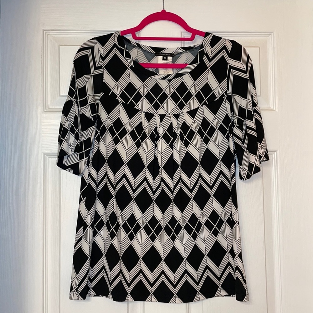 EUC Rampage Silky Top sz Med